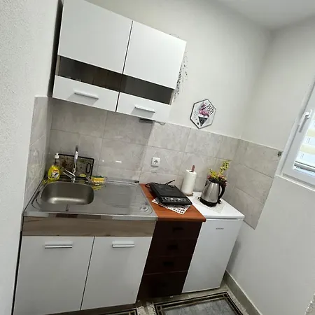 I Nikolas Apartment