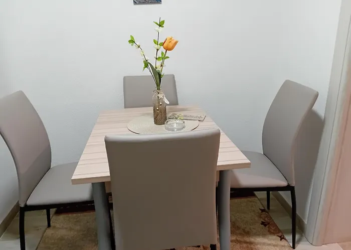 아파트 I Nikolas *